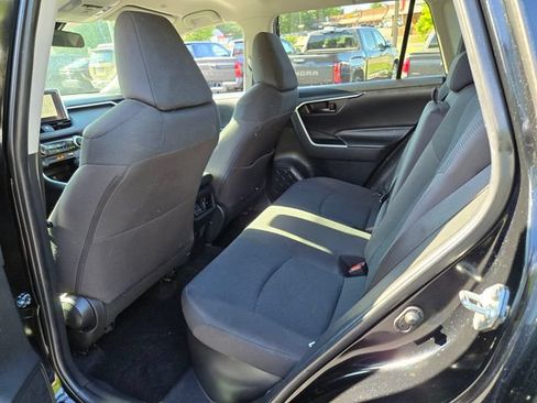 Used 2023 Toyota RAV4 LE AWD/4WD image 12