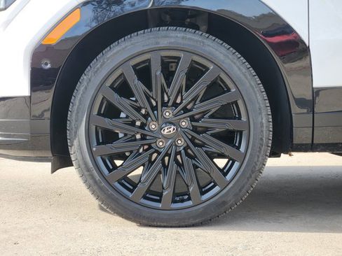 Used 2025 Hyundai Santa Fe Calligraphy image 11