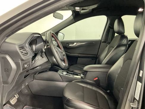 Used 2023 Ford Escape ST-Line AWD/4WD image 10
