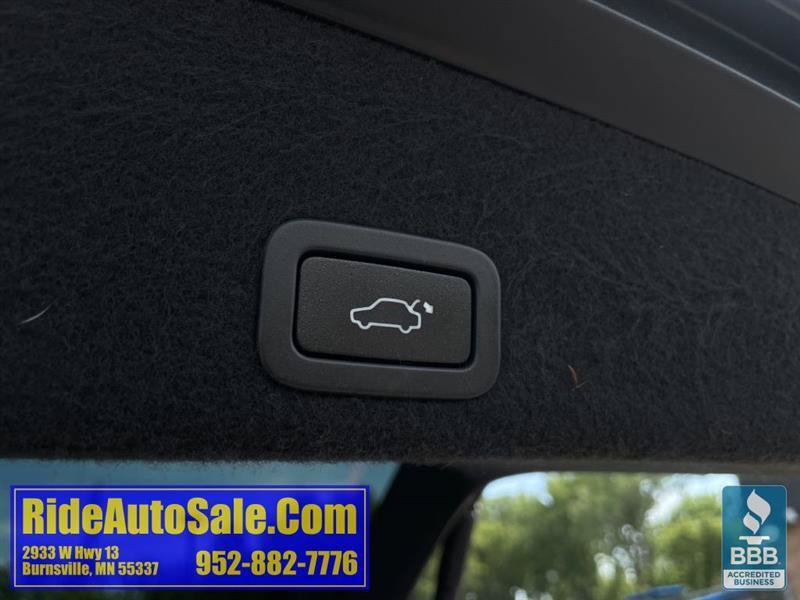 Used 2016 Volvo XC60 T6 w/ Proximity Package AWD/4WD image 27