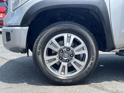 Used 2020 Toyota Tundra Platinum AWD/4WD image 11