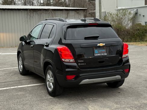 Used 2020 Chevrolet Trax LT w/ Driver Confidence Package image 7