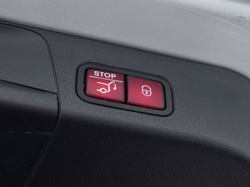 Certified 2022 Mercedes-Benz GLB 250 4MATIC image 34