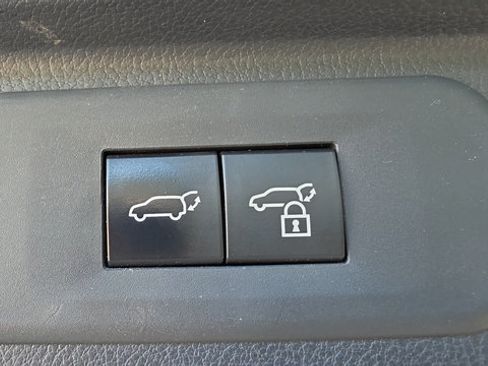 Used 2024 Toyota Grand Highlander AWD image 38