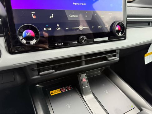 New 2026 Subaru Solterra Premium image 22