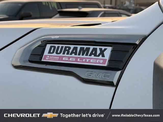 Used 2020 GMC Sierra 3500 AT4 w/ AT4 Preferred Package AWD/4WD image 12