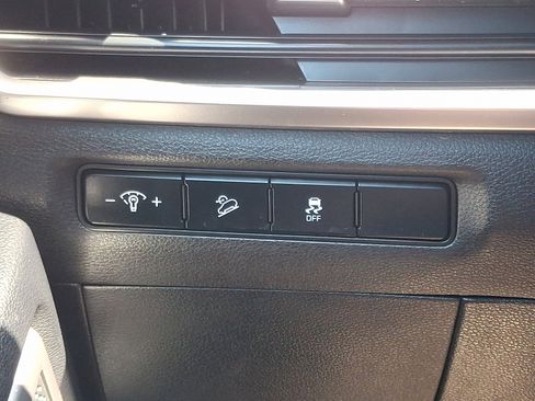 Used 2024 Kia Telluride S image 24