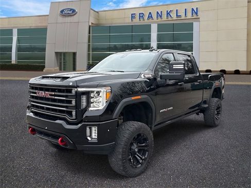 Used 2021 GMC Sierra 2500 AT4 w/ AT4 Premium Plus Package image 3