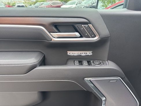 New 2026 GMC Sierra 1500 Denali w/ Denali Reserve Package image 14
