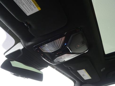 Certified 2024 BMW X7 xDrive40i w/ Executive Package image 24