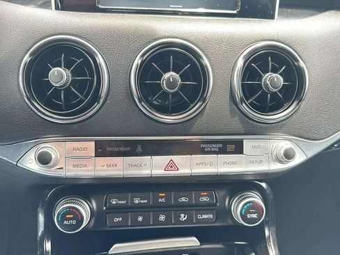 Used 2019 Kia Stinger image 39