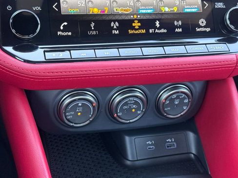 Used 2024 Nissan Z Performance w/ Floor Mat Package image 17