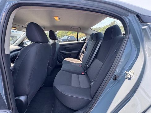Used 2025 Nissan Sentra SV w/ All-Weather Package FWD image 11