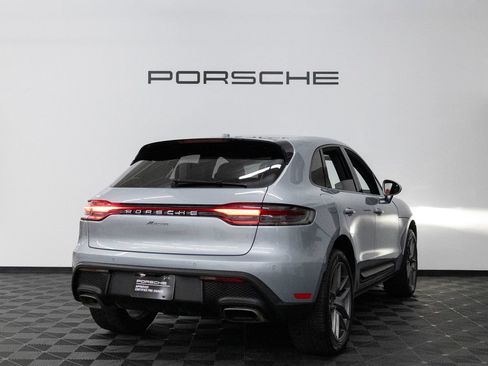 Certified 2025 Porsche Macan AWD/4WD image 6