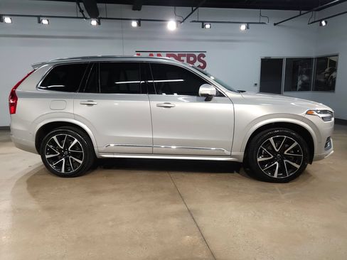 Used 2023 Volvo XC90 B6 Plus w/ Protection Package Premier AWD/4WD image 8