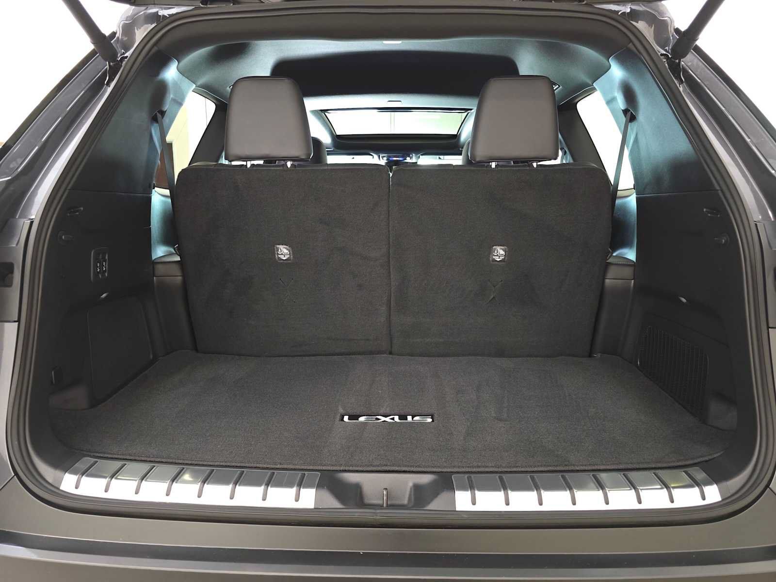 Used 2025 Lexus TX 350 AWD w/ Technology Package image 32