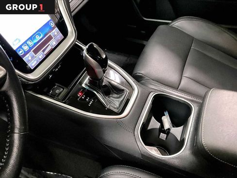 Used 2021 Subaru Outback Limited image 16