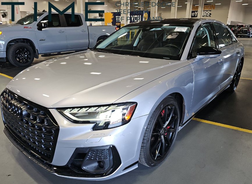 Used 2022 Audi S8 AWD/4WD image 1