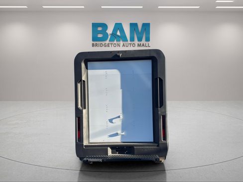 New 2025 Chevrolet Brightdrop 400 w/ Power Door Package image 11