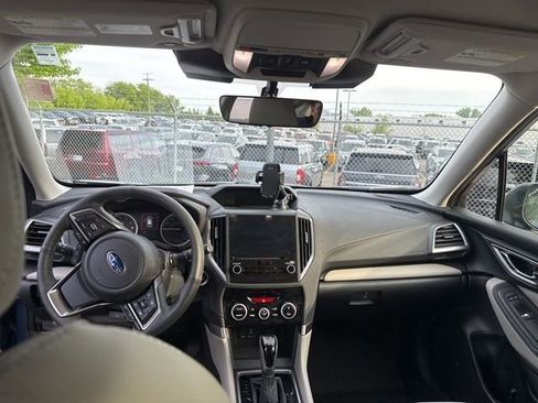 Used 2023 Subaru Forester Limited AWD/4WD image 7