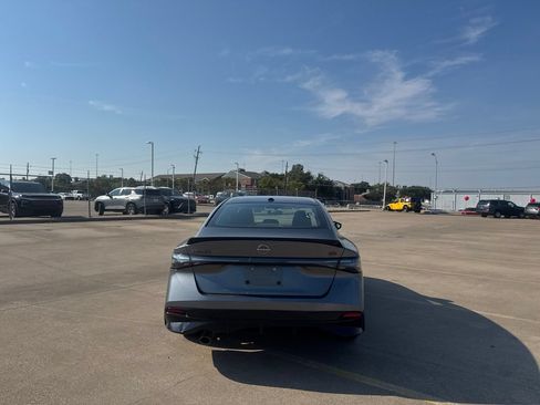 Used 2026 Nissan Sentra SR w/ Floor Mat Package FWD image 20