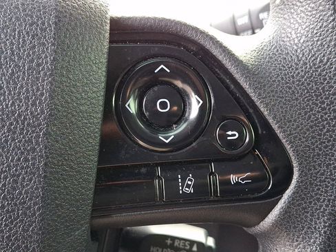 Used 2019 Toyota Prius LE image 22