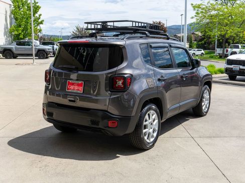 Used 2021 Jeep Renegade Latitude w/ Convenience Group AWD/4WD image 7