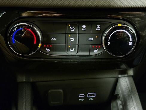 Used 2025 Chevrolet TrailBlazer ACTIV w/ Driver Confidence Package FWD image 15