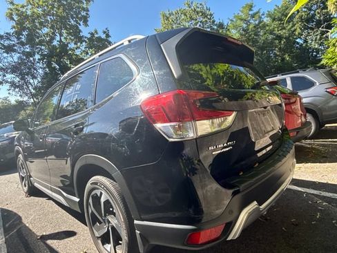 Used 2023 Subaru Forester Touring AWD/4WD image 3