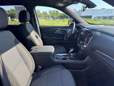 Used 2023 Chevrolet Traverse LT FWD image 37