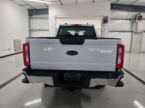 Used 2023 Ford F250 XL w/ FX4 Off-Road Package AWD/4WD image 8