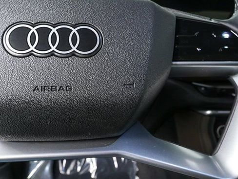 Used 2025 Audi Q5 Prestige AWD/4WD image 10