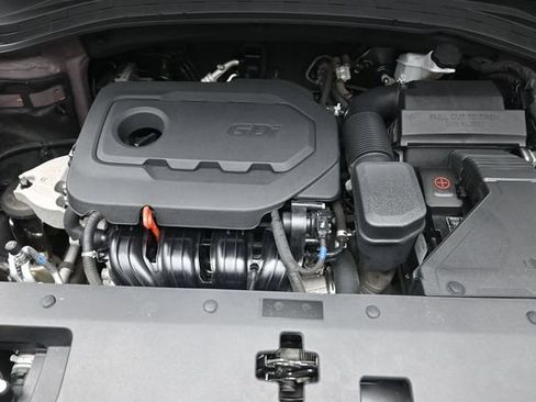 Used 2019 Hyundai Santa Fe SE AWD/4WD image 30