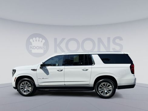Used 2025 GMC Yukon XL Denali AWD/4WD image 7