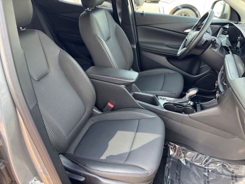 Used 2025 Buick Encore GX Preferred FWD image 36