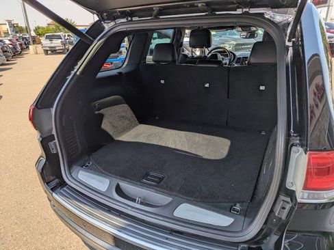 Used 2018 Jeep Grand Cherokee Limited w/ Luxury Group II AWD/4WD image 31
