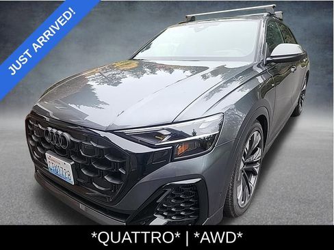 Used 2025 Audi Q8 Prestige w/ Prestige Package image 2