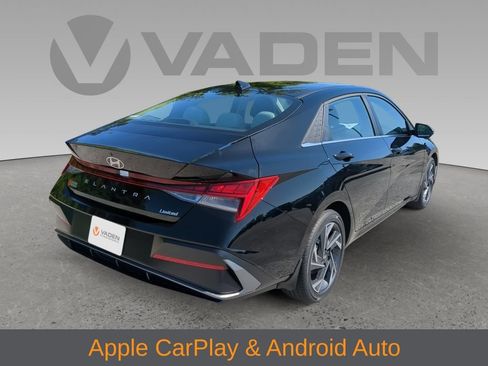 Used 2025 Hyundai Elantra Limited FWD image 9