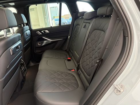 New 2026 BMW X5 M60i w/ Executive Package AWD/4WD image 23