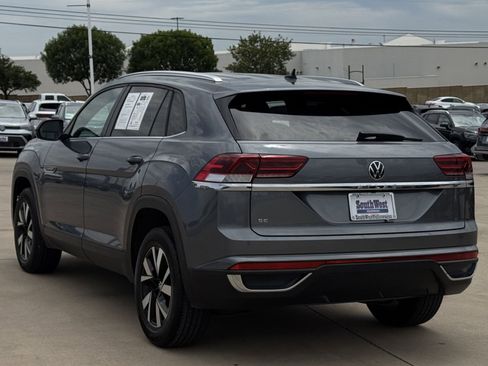 Used 2023 Volkswagen Atlas Cross Sport SE FWD image 7