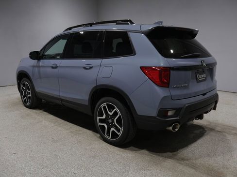 Used 2023 Honda Passport Elite image 4