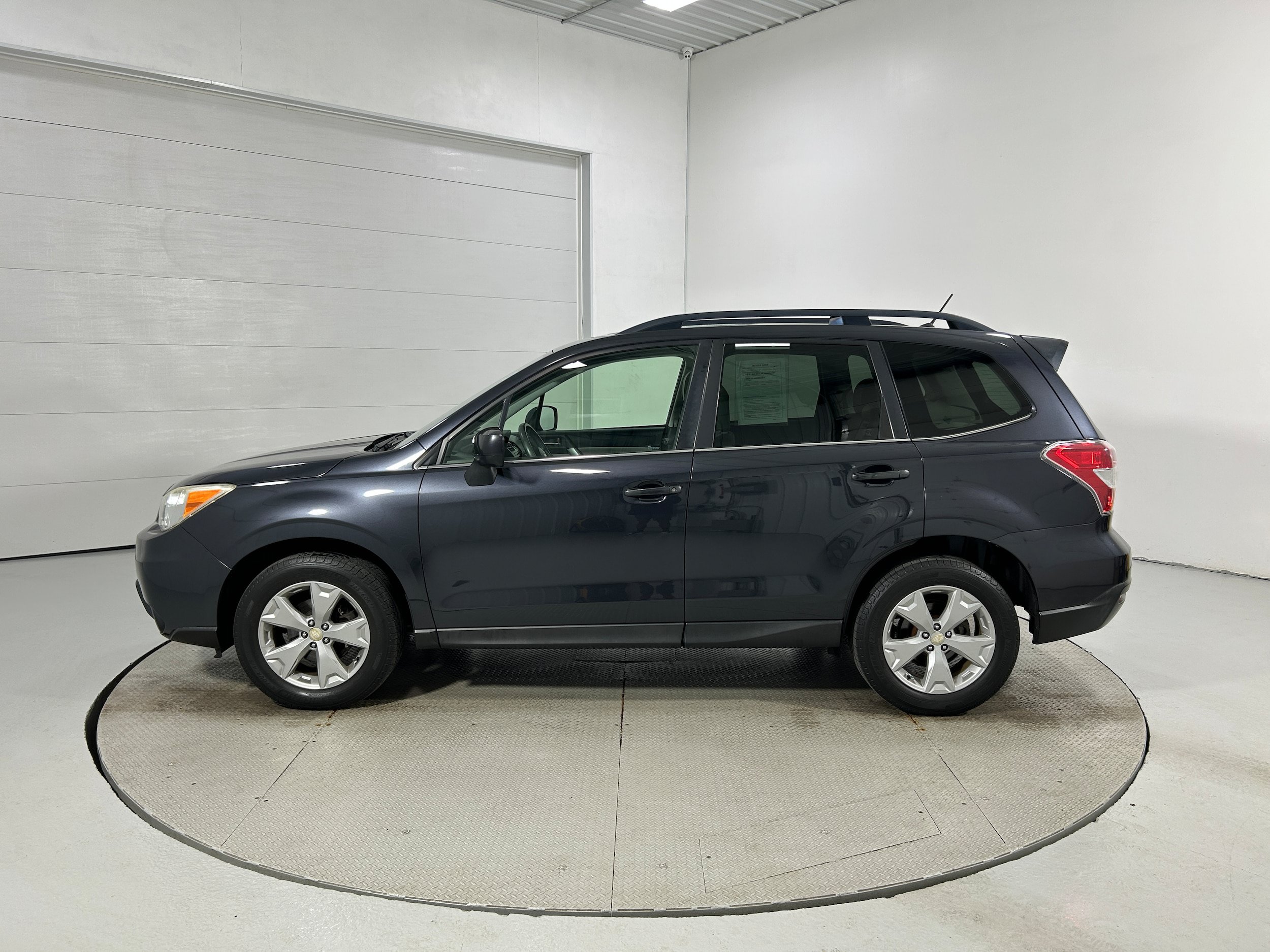 Used 2015 Subaru Forester 2.5i Limited AWD/4WD image 18