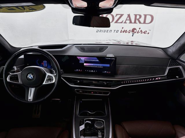 Used 2024 BMW X7 xDrive40i AWD/4WD image 30