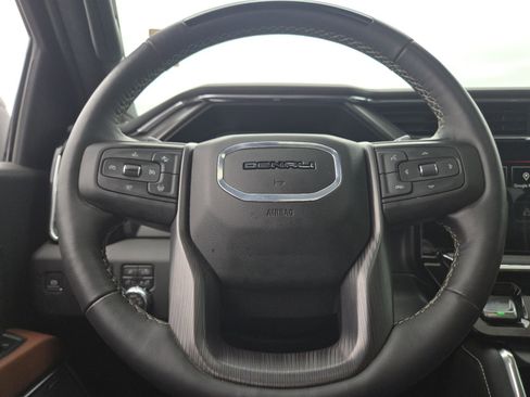 Used 2025 GMC Sierra 1500 Denali Ultimate image 34