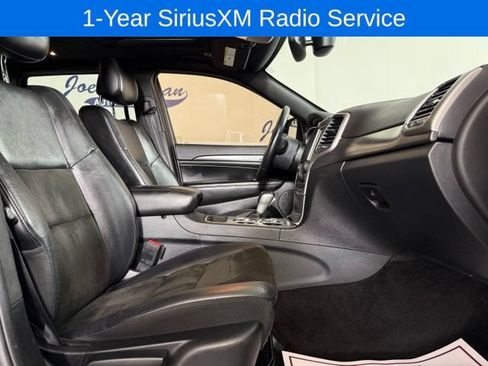 Used 2018 Jeep Grand Cherokee Altitude AWD/4WD image 18
