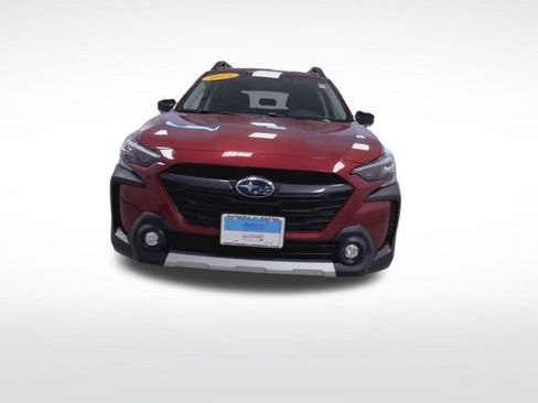 Used 2025 Subaru Outback Limited AWD/4WD image 3