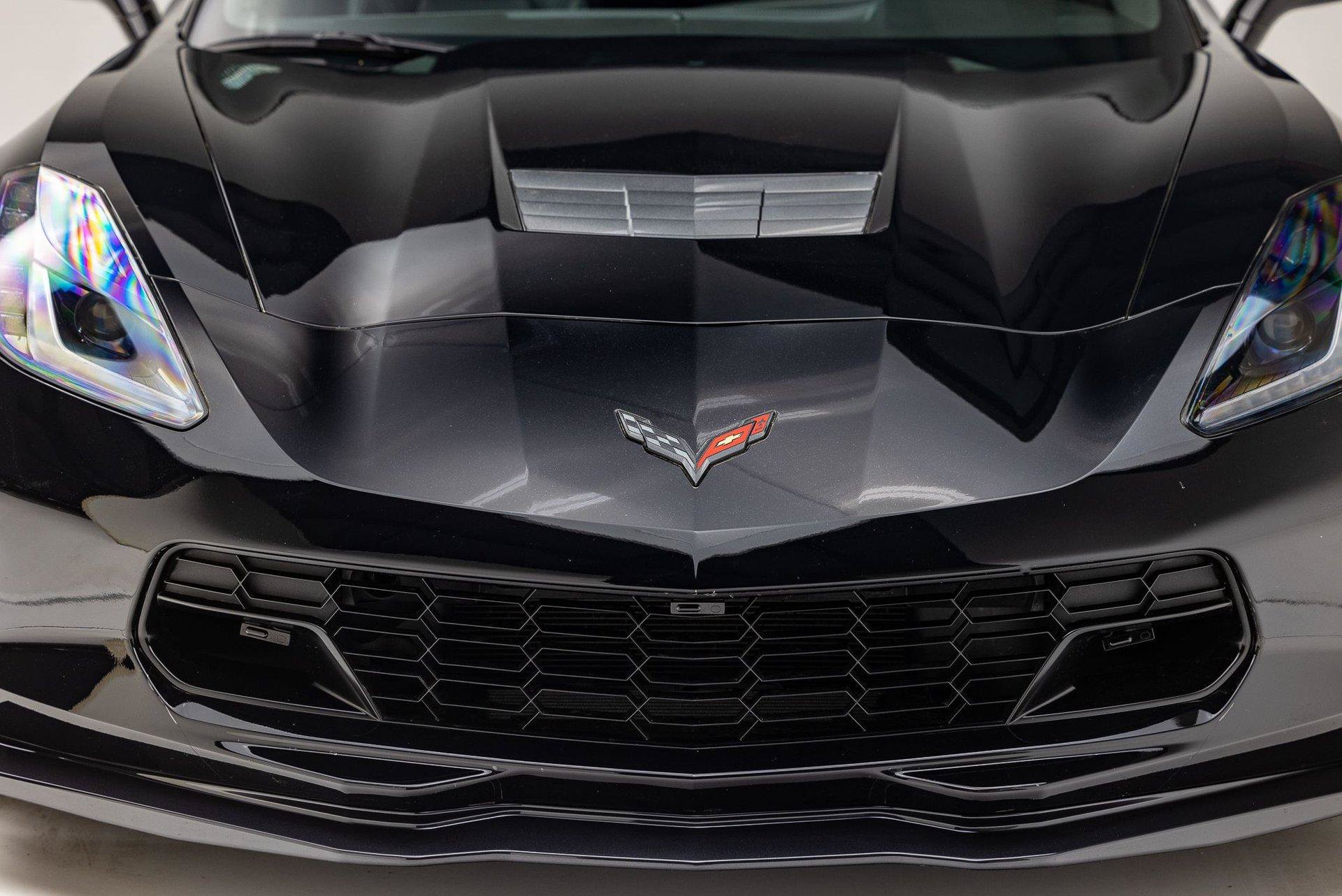 Used 2019 Chevrolet Corvette Grand Sport w/ Carbon Flash Badge Package RWD image 31