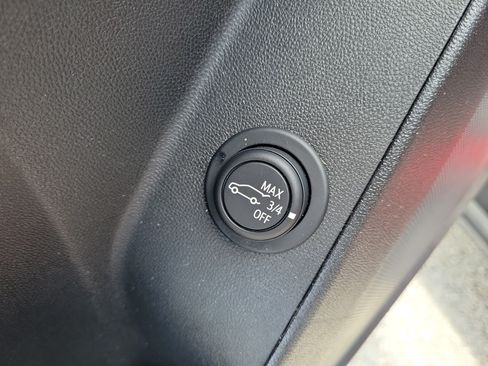 Used 2024 Chevrolet Equinox RS FWD image 10