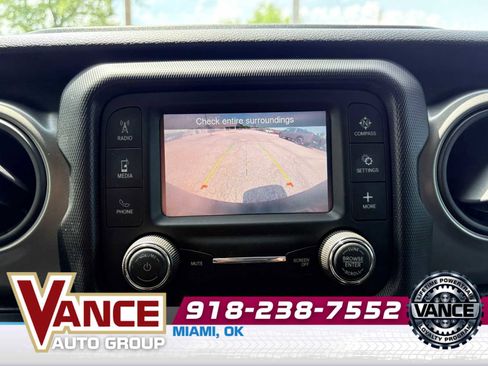 Used 2021 Jeep Wrangler Unlimited Sport AWD/4WD image 25