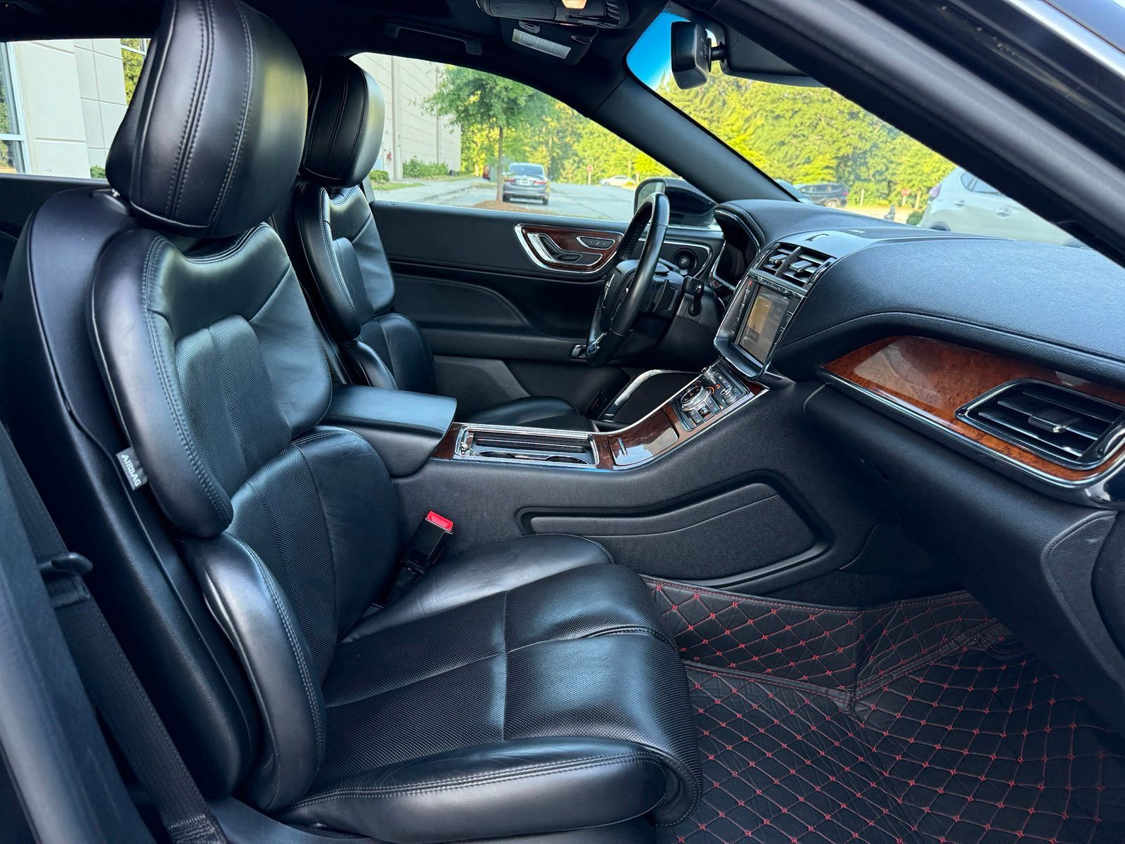 Used 2020 Lincoln Continental AWD w/ Premium Package image 35